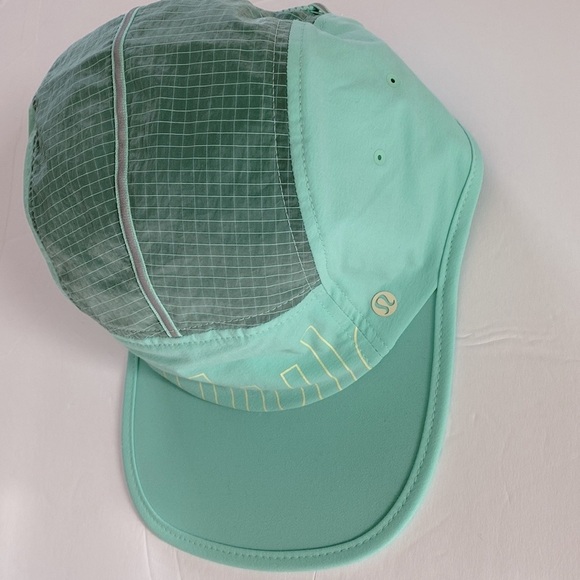 Lululemon Drawcord Hiking Cap,‎ Size L/XL, Colour-Wild Mint/Dewy, NWT main image 8